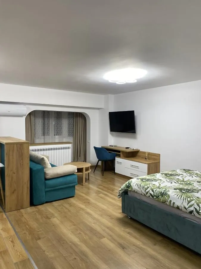 Perla Studio Bucharest Mall 0*,  Ρουμανία